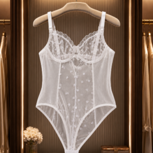 Beyaz Transparan Kalp Desenli Bodysuit